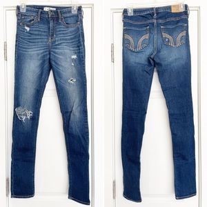 Hollister | high rise dark wash distressed jean 25